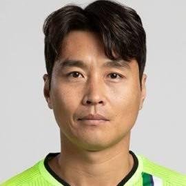 🇰🇷 Lee Dong-gook