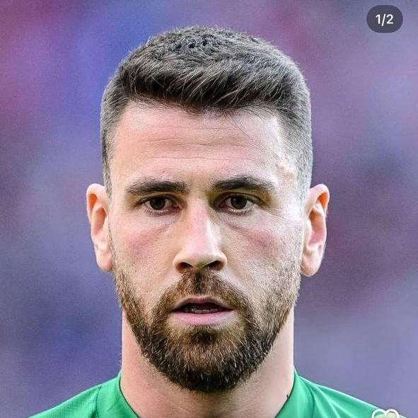 Unai simon