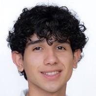 Enmanuel Lizarazo (C)