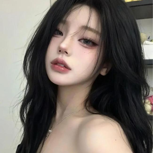 KIOMI TAKADA