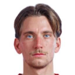 06 Dennis Praet 14m