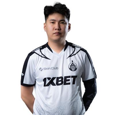 bLitz (капитан)