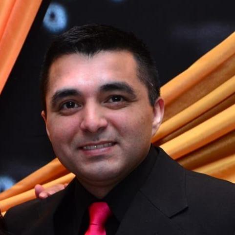Helmut Olivares