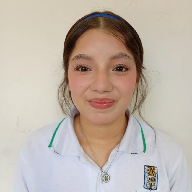 Sofia Rodríguez (C)