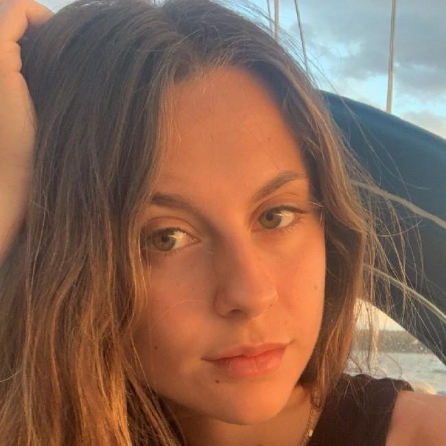 Carmen Flores