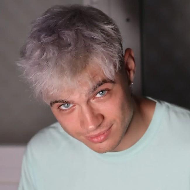 Aaron Muñoz