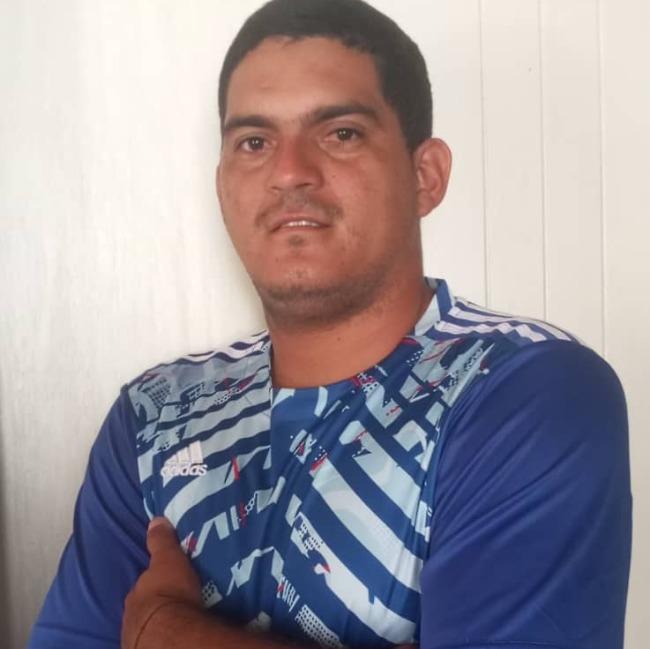 ROBERT MIRELES