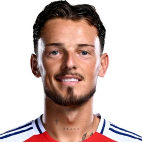 🏴󠁧󠁢󠁥󠁮󠁧󠁿 B. White