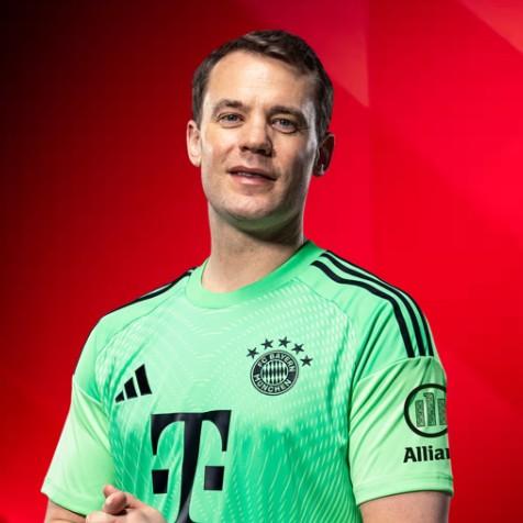 M. Neuer