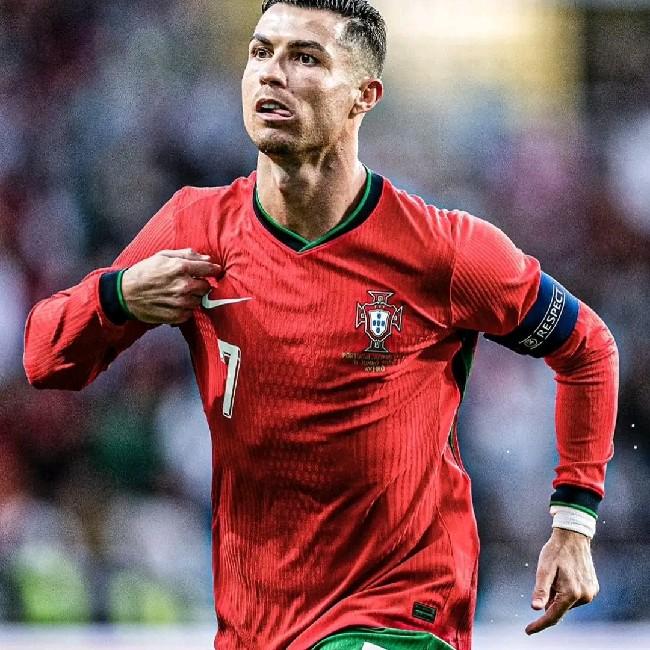 CHRISTIANO RONALDO