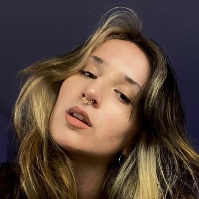 Alma Larios