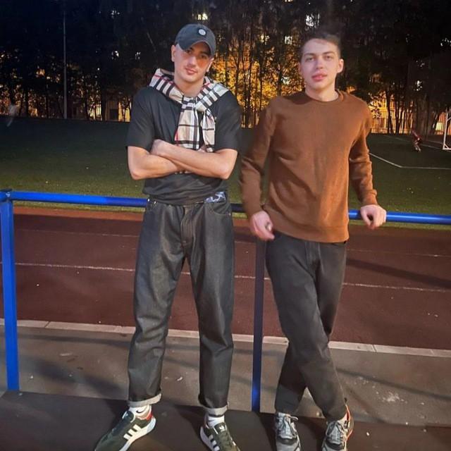 Артём