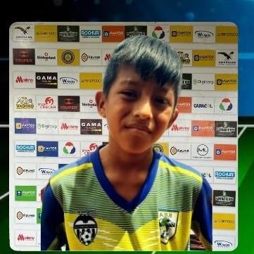 YUNIOR ALMANZA MOPPI