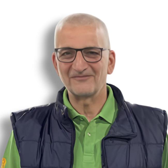 1- امجد عويس