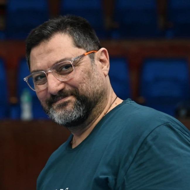 1- احمد دعبس