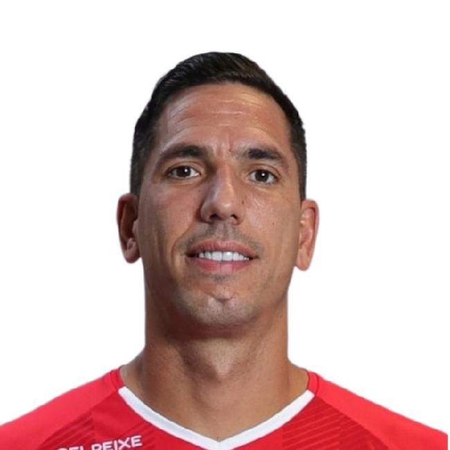 Joel Robles