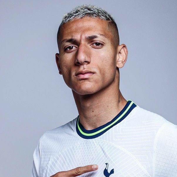 ST | Richarlison