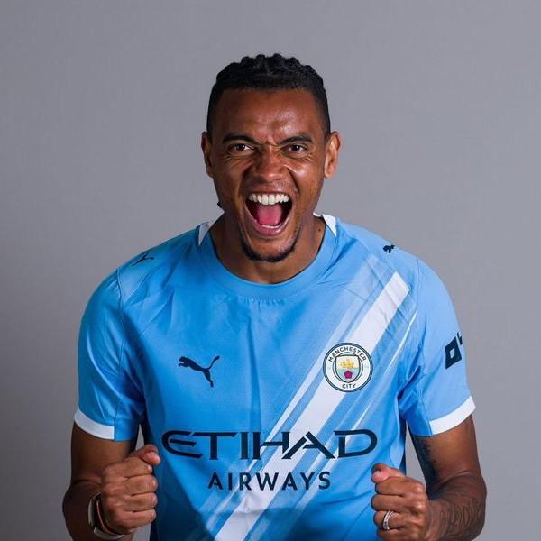 CB | Manuel Akanji