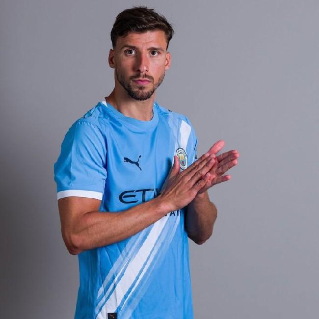 CB | Rúben Dias