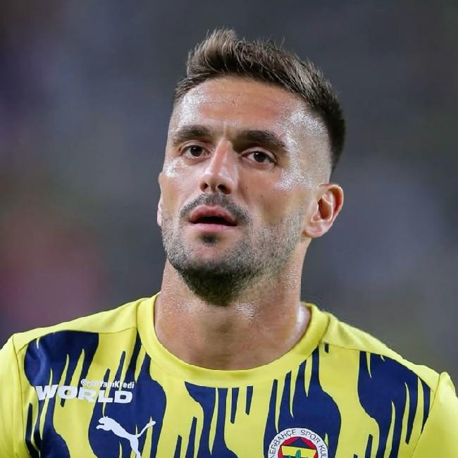 RW | Dusan Tadic