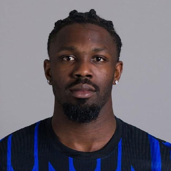 ST | Marcus Thuram