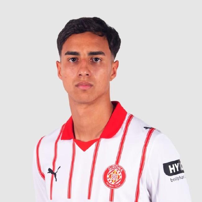 CB | Vitor Reis