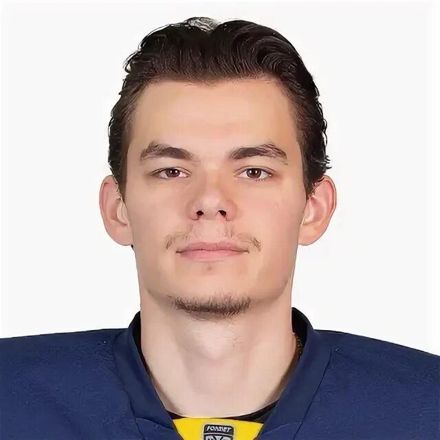 Денис Махнов