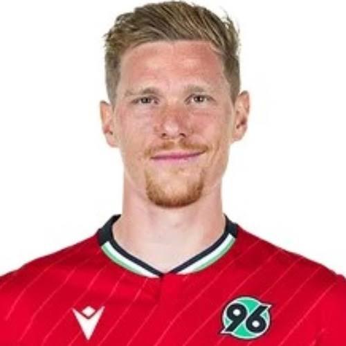 🇩🇪 M. Halstenberg