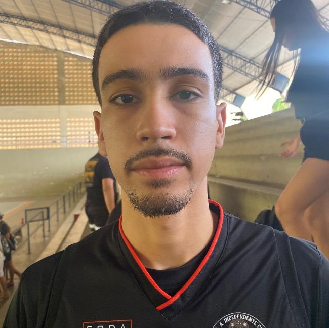 Gabriel Hollanda