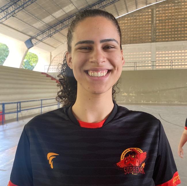 Maria Eduarda Oliveira