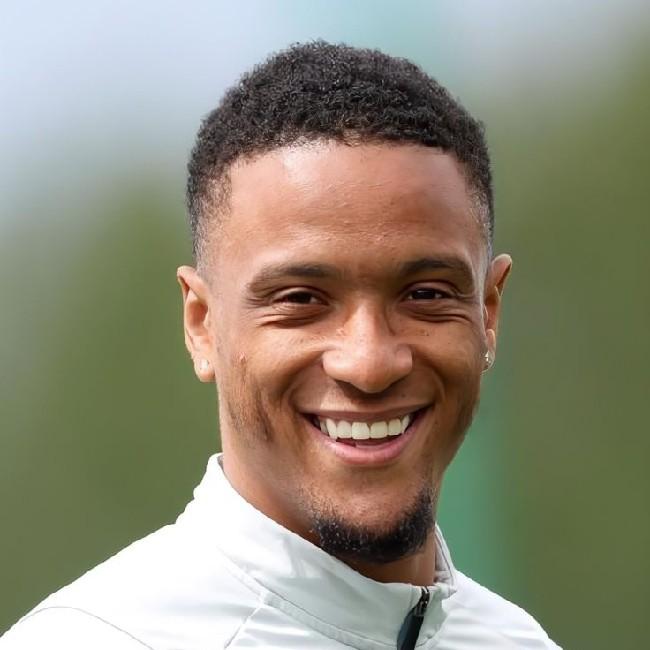 Ezri Konsa
