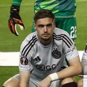 Kenneth Taylor (3rd captain)