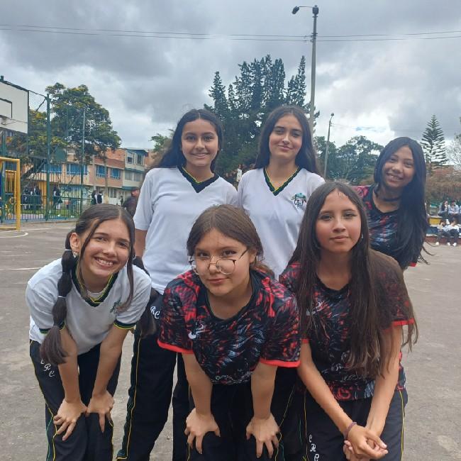 8B Galácticas FC