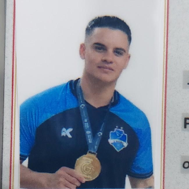 Robert Jesus dos Anjos Prado