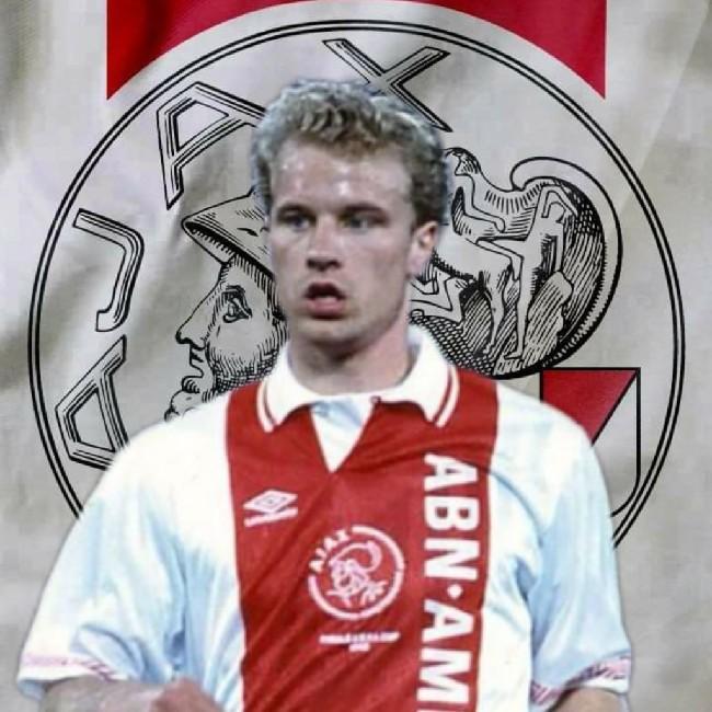 Dennis Bergkamp