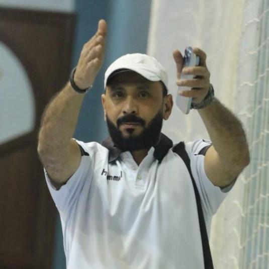 1- محمد عبد العزيز