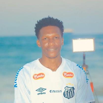 Tinashe Sylver Ganye