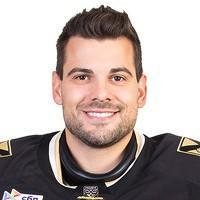 Адам Хуска (B)