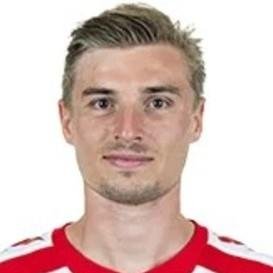 🇩🇪 E. Huth