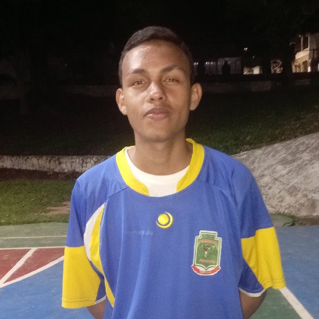 Luis F.