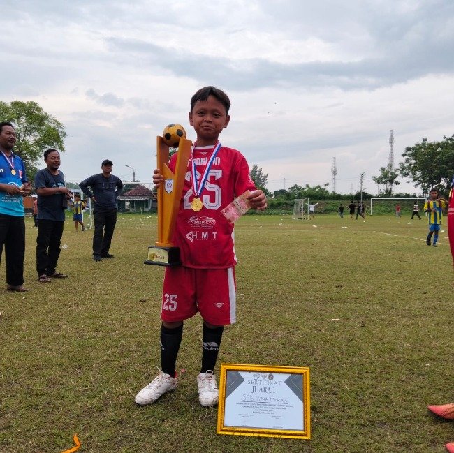 FADHLAN SISMAULANA