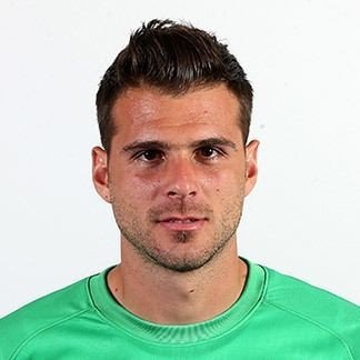 🇬🇷 O. Karnezis