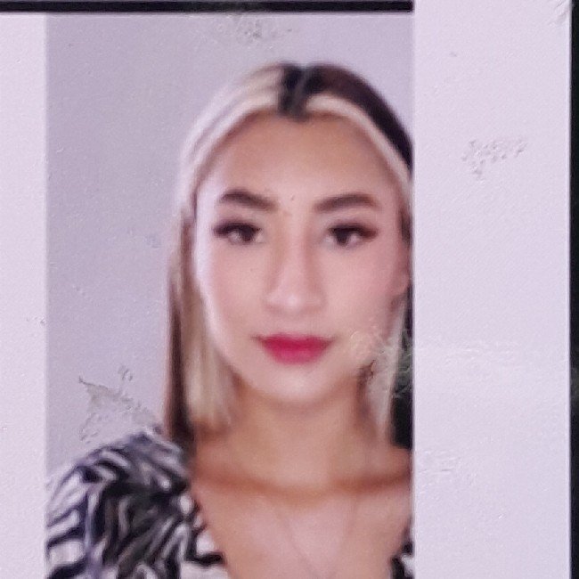 24 Casandra Moya