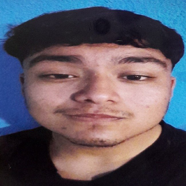 13 Sebastian Velazquez