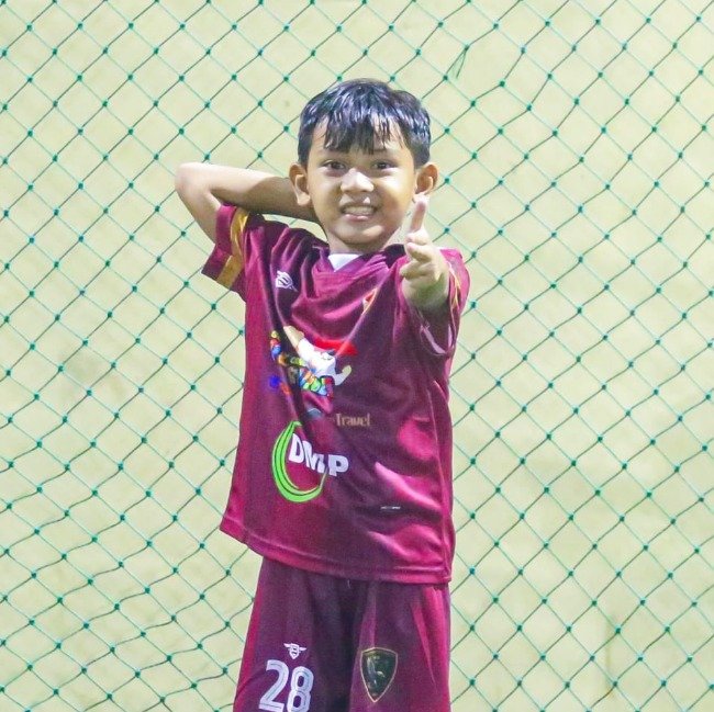 ADHYASTHA PUTRA RAHMAT